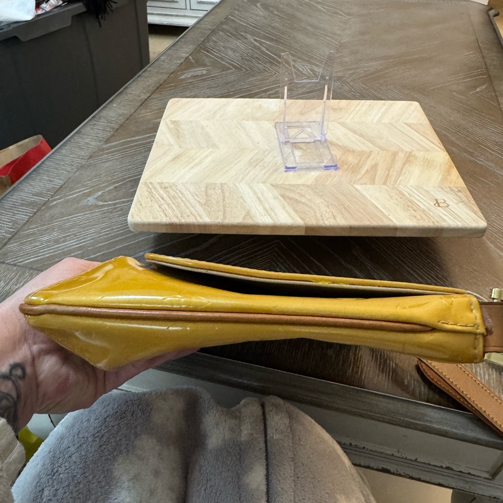Louis Vuitton Mustard Crossbody Bag - Picture 5 of 12